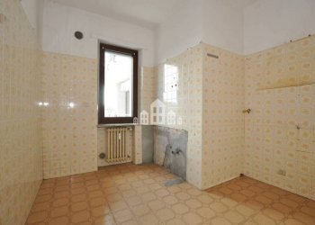Cucina - Quadrilocale via Carlo Botta, 88, Castellamonte - foto 14