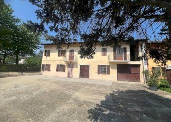 Facciata - Rustico Frazione Gorzano, 95, San Damiano d'Asti - foto 1