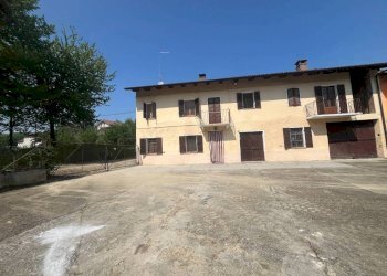 Facciata - Rustico Frazione Gorzano, 95, San Damiano d'Asti - foto 13