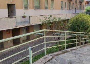 Ingresso - Box via Antonio Gazzoletti, Milano (zona Quarto Oggiaro) - foto 3