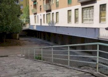 Ingresso - Box via Antonio Gazzoletti, Milano (zona Quarto Oggiaro) - foto 4