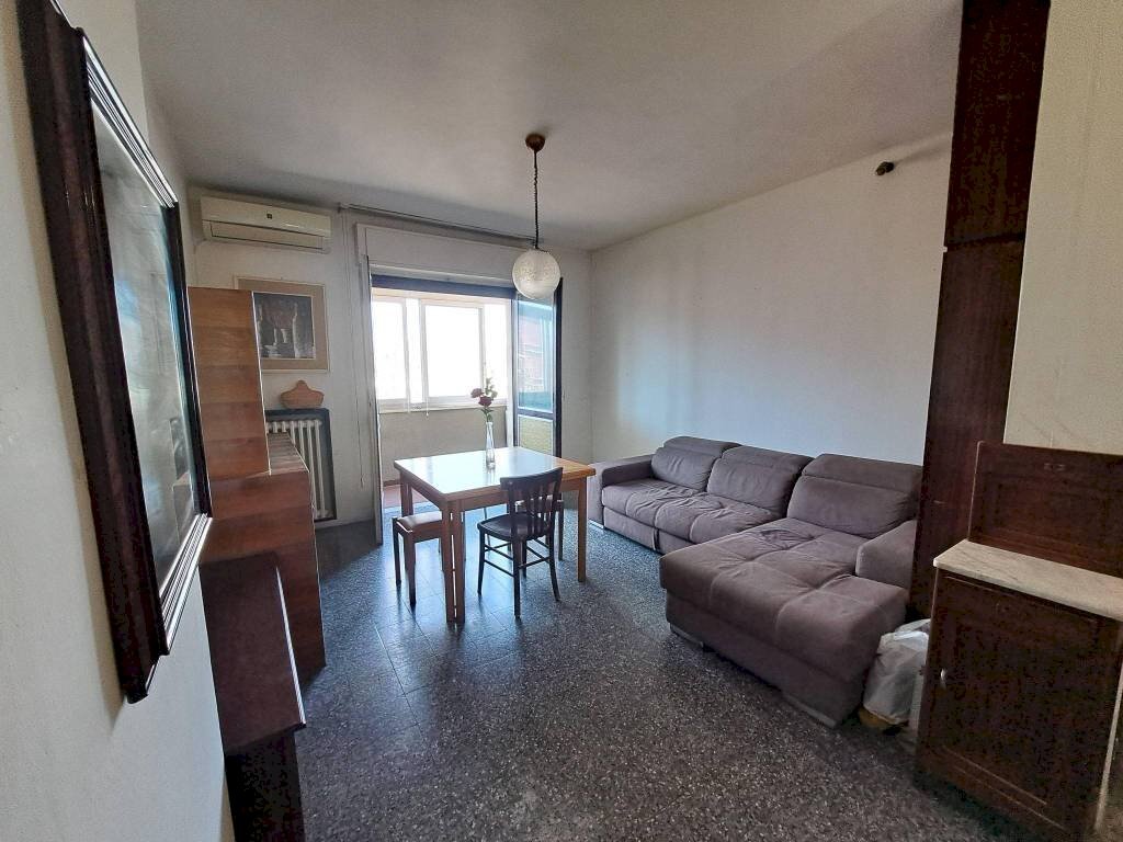 Soggiorno - Three-room apartment via Cogne, 7, Milano - photo 3