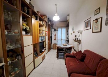 Soggiorno - Bilocale via Antonio Aldini, 16, Milano (zona Quarto Oggiaro) - foto 6