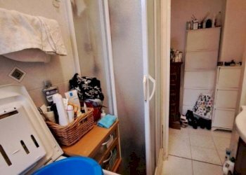 Bagno - Bilocale via Antonio Aldini, 16, Milano (zona Quarto Oggiaro) - foto 13