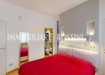 Camera da letto - Trilocale via Enrico Cernuschi, 35, Varese - foto 23