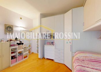 Camera da letto - Trilocale via Enrico Cernuschi, 35, Varese - foto 30