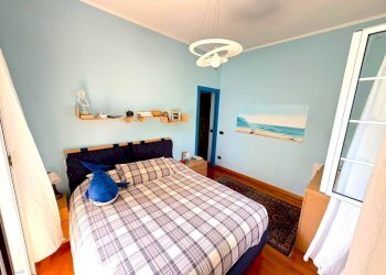 Camera da letto - Trilocale via Tancredi Marchisio, 11, frazione Quinto Al Mare, Genova - foto 4