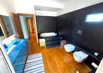 Bagno - Trilocale via Tancredi Marchisio, 11, frazione Quinto Al Mare, Genova - foto 14