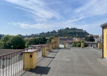 TERRAZZA A TETTO 2 - Trilocale Brescia - foto 29