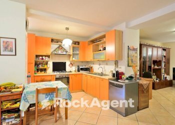 Cucina - Villa via del Colle, 22, Aprilia - foto 11
