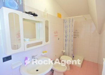 Bagno - Villa via del Colle, 22, Aprilia - foto 39