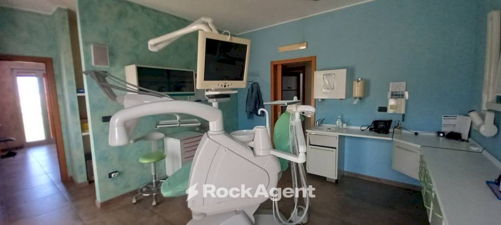 Cucina - Ufficio via V. Bachelet, 10, Aradeo - foto 1