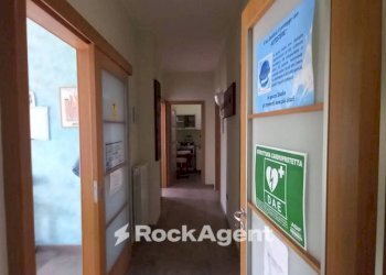 Corridoio - Office via V. Bachelet, 10, Aradeo - photo 5