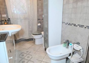 Bagno - Quadrilocale via Gravina di Puglia, Roma - foto 12