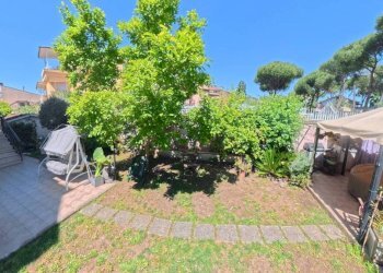 Giardino - Quadrilocale via Gravina di Puglia, Roma - foto 17