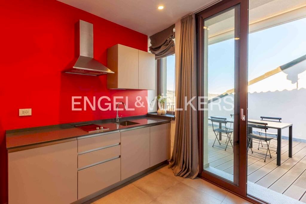 Cucina - Bilocale via Vittorio Alfieri, Castiglione Falletto - foto 1