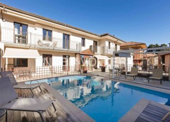 Piscina - Bilocale via Vittorio Alfieri, Castiglione Falletto - foto 3