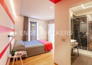 Corridoio - Bilocale via Vittorio Alfieri, Castiglione Falletto - foto 6