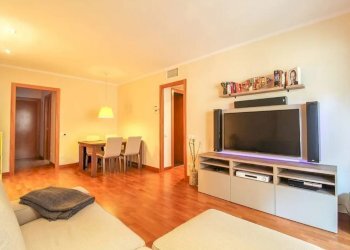 2025042620.jpg - Three-room apartment Viale Francesco Lo Re 46, Lecce - photo 20