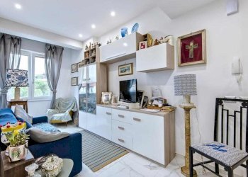 595250426595.jpg - Three-room apartment Via Leopoldo Pellas 38, Firenze (neighborhood Santa Maria Novella) - photo 1