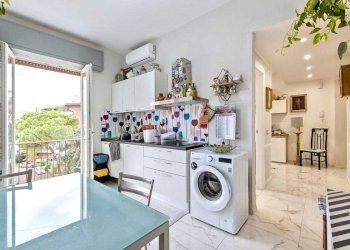 623250426623.jpg - Three-room apartment Via Leopoldo Pellas 38, Firenze (neighborhood Santa Maria Novella) - photo 13