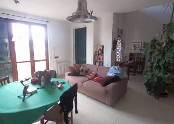 soggiorno 1.jpg - Casa semi indipendente Via Olmarello, Castelnuovo Magra - foto 12
