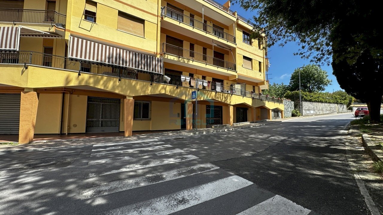 palazzo - Bilocale Via San Sebastiano 33, Albisola Superiore - foto 1