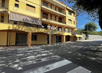 palazzo - Bilocale Via San Sebastiano 33, Albisola Superiore - foto 16