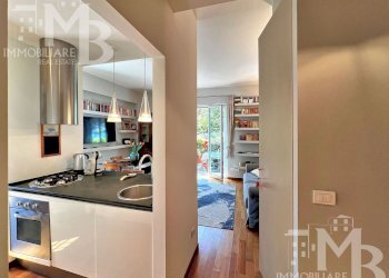 DISIMPEGNO CUCINA E SOGGIORNO.jpg - Four-room apartment Via Romagneno 64, Recco - photo 13