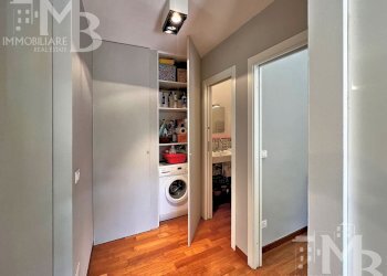 DISIMPEGNO E LAVATRICE.jpg - Four-room apartment Via Romagneno 64, Recco - photo 14