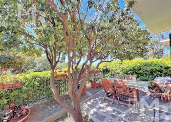 GIARDINO ANTISTANTE.jpg - Four-room apartment Via Romagneno 64, Recco - photo 24