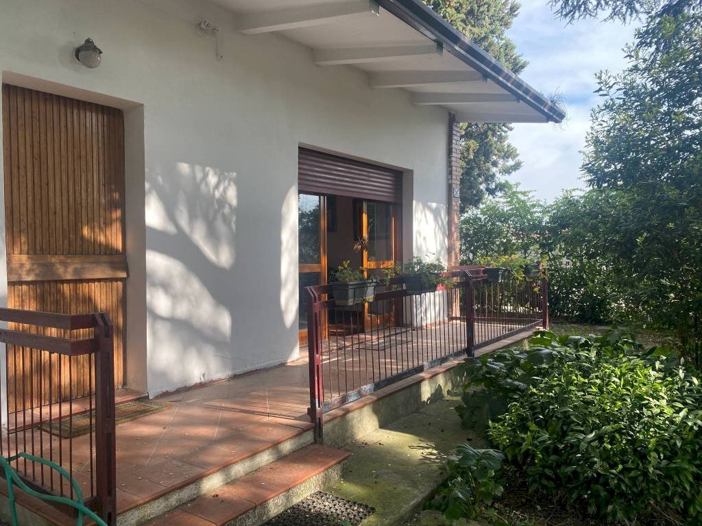 Villa Imola - foto 1