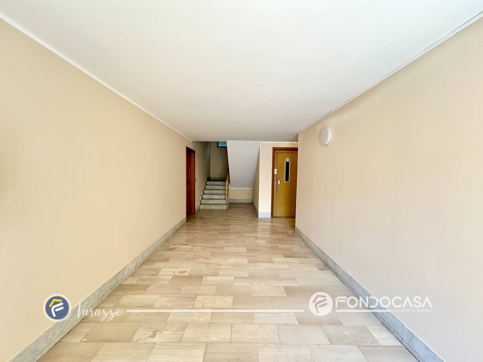 Foto 2 - Trilocale Via Villagrande
 
39, Varazze - foto 2