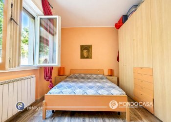 Foto 18 - Trilocale Via Villagrande
 
39, Varazze - foto 18