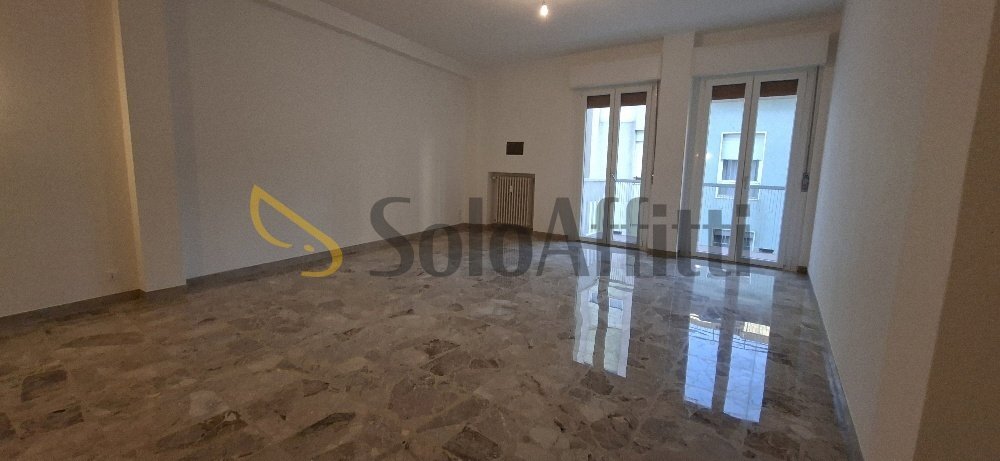 20260424_191952_resized.jpg - Quadrilocale Via Pietro Avrese 8, Legnago - foto 3