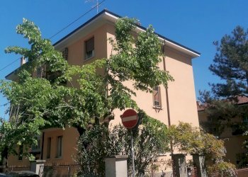 Trilocale via Giordano Bruno, Bologna (zona San Ruffillo) - foto 1