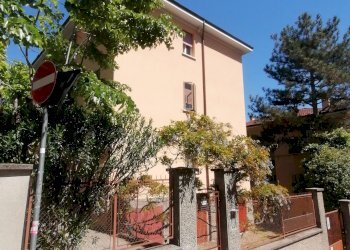 Trilocale via Giordano Bruno, Bologna (zona San Ruffillo) - foto 2