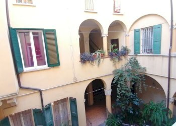 One-room apartment via Broccaindosso, 63, Bologna (neighborhood Centro Storico) - photo 12