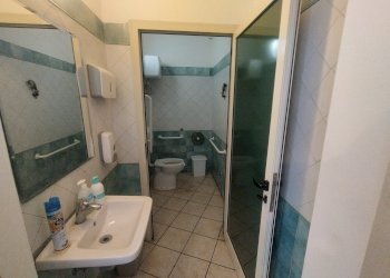 Shop Strada Nazionale Canaletto Sud, Modena (neighborhood Sacca) - photo 12