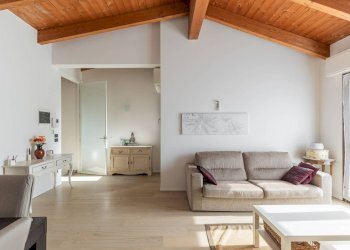 Attic Via Elisabetta Sirani, 1, Granarolo dell'Emilia - photo 1