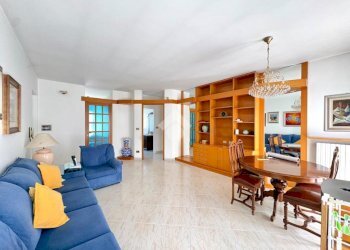 Portion of a house Vicolo Pietro Micca, La Loggia - photo 3