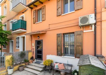 Porzione di casa Bologna - foto 10