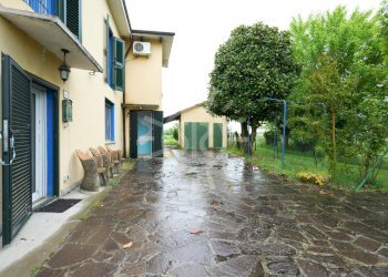 Portion of a house Molinella - photo 19