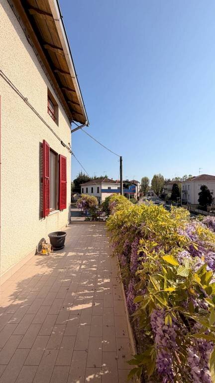 Independent house Medesano - photo 1