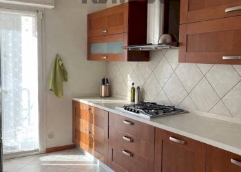 Stabile - Palazzo via vittorio veneto, 91 
 Arona, Arona - foto 7