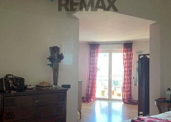 Stabile - Palazzo via vittorio veneto, 91 
 Arona, Arona - foto 13