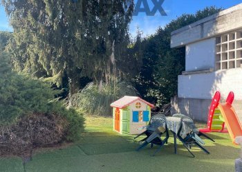 Stabile - Palazzo via vittorio veneto, 91 
 Arona, Arona - foto 25