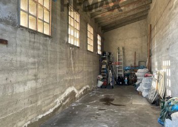 Stabile - Palazzo via vittorio veneto, 91 
 Arona, Arona - foto 26