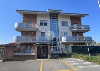 Four-room apartment Via Simeto, Orbassano - photo 1