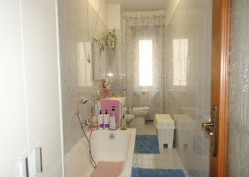 Three-room apartment Via Tirreno 8, Settimo Torinese - photo 16